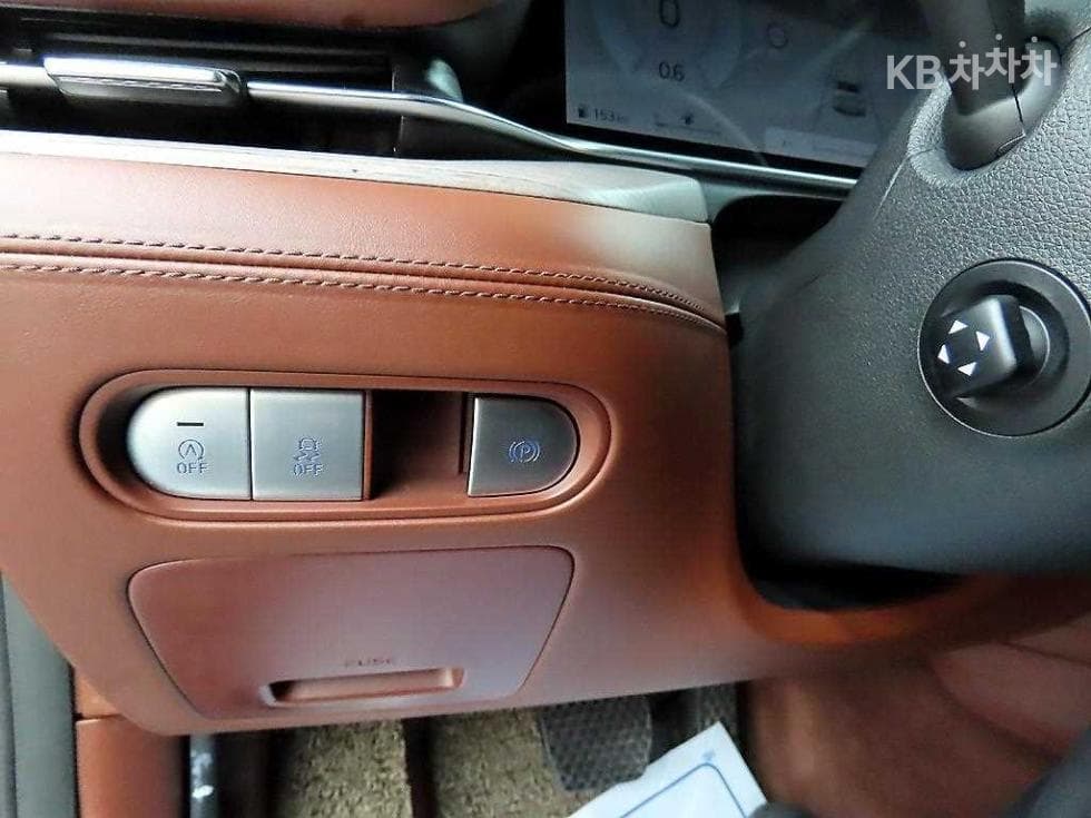 Дженезис G90(RS4)3.5T e-S/C AWD Стандартен - 13