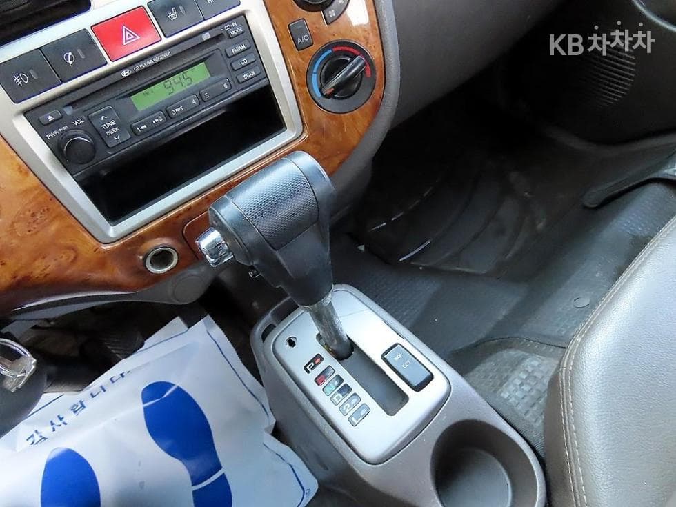 Hyundai Porter 2Extra Long Super Cab CRDi DLX Standard - 10