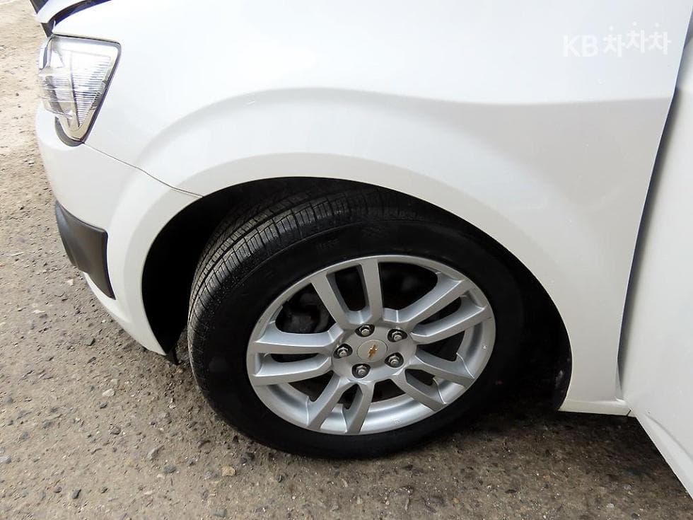 GM Korea Chevrolet 아베오1.4 Turbo L Star - 18
