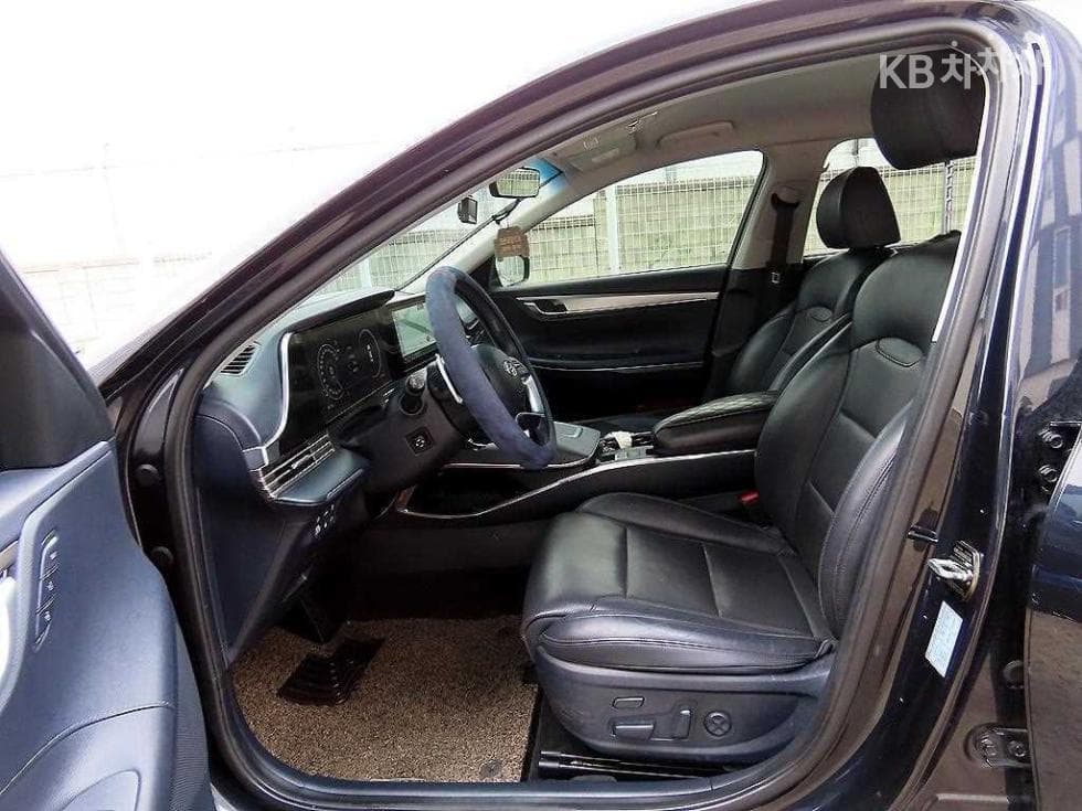 Hyundai The New (facelift) Grandeur (Azera)3.3 Exclusive - 4