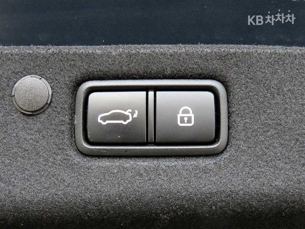 Hyundai The New (facelift) Grandeur (Azera)3.3 Exclusive - 16