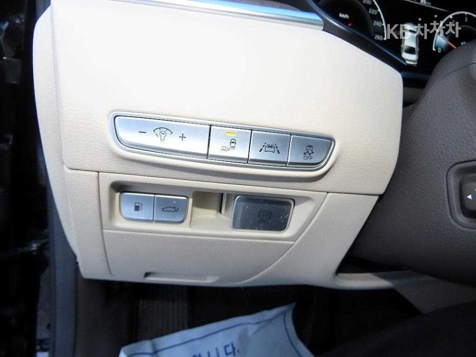 Kia 더 K93.8 GDI AWD 그랜드 플래티넘 - 13