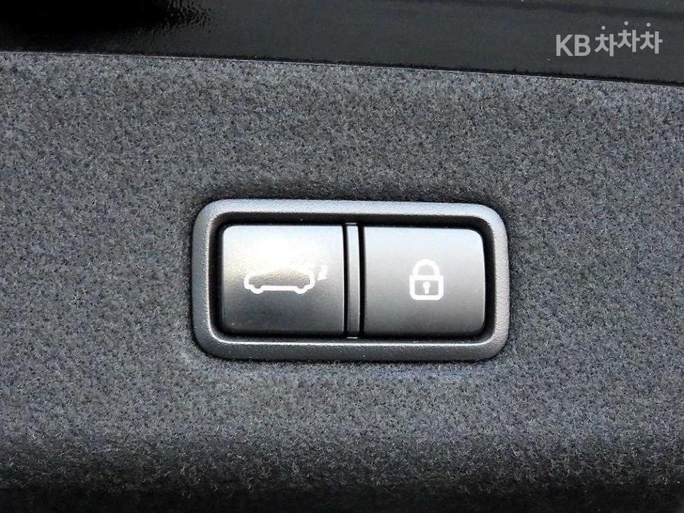 Kia 더 K93.8 GDI AWD 그랜드 플래티넘 - 17