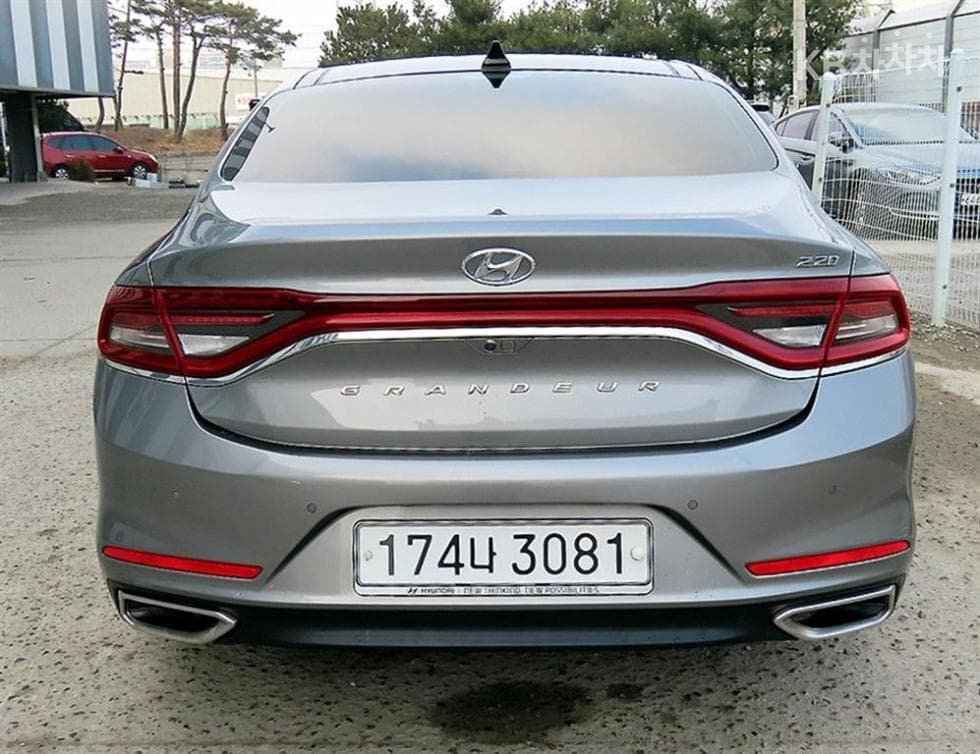 Hyundai Grandeur (Azera)IGDiesel 2.2 Premium Standard - 4