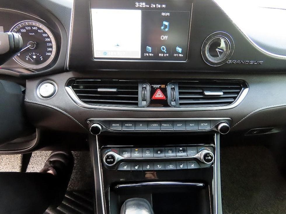 Hyundai Grandeur (Azera)IGDiesel 2.2 Premium Standard - 14