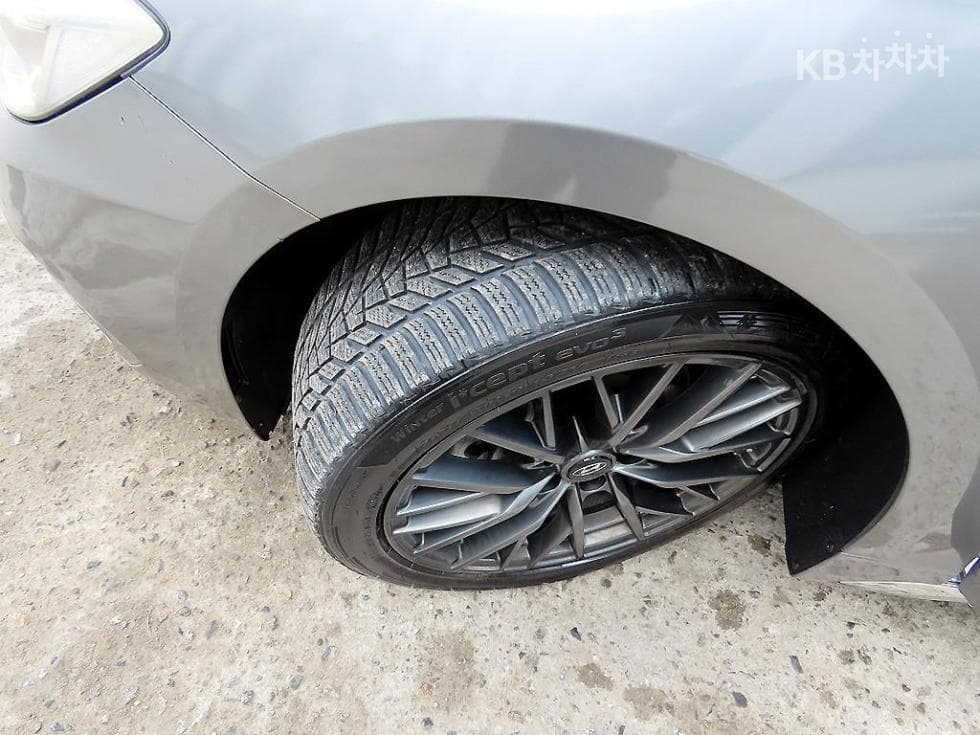 Hyundai Grandeur (Azera)IGDiesel 2.2 Premium Standard - 20