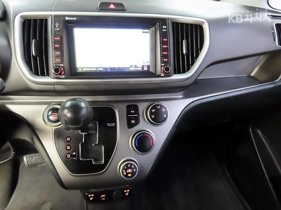 Kia The New (facelift) Ray (van)1.0 Gasoline Standard - 15