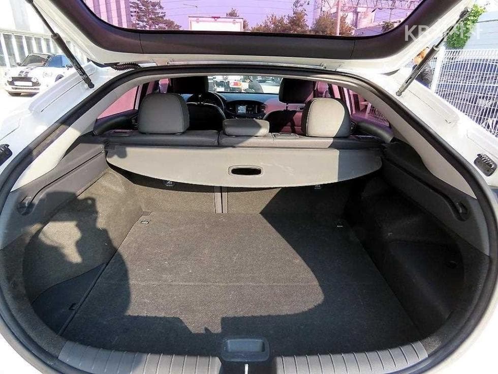 Hyundai IONIQ (Original Model)N - 17