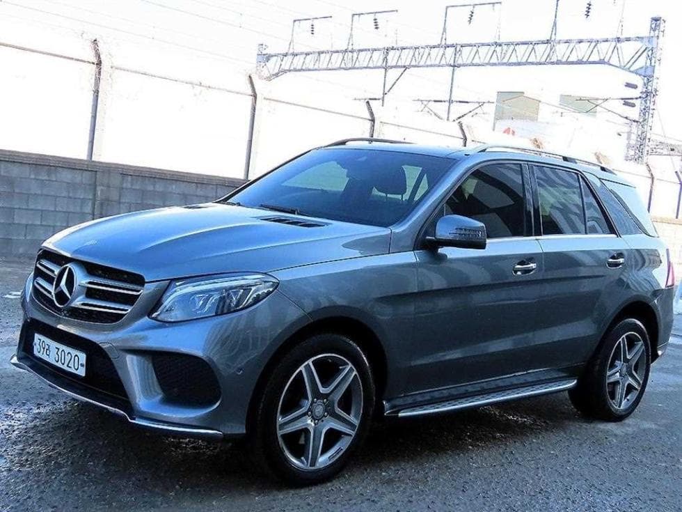 Mercedes-Benz GLE(W166) 350 d 4Matic Standard - Image 1