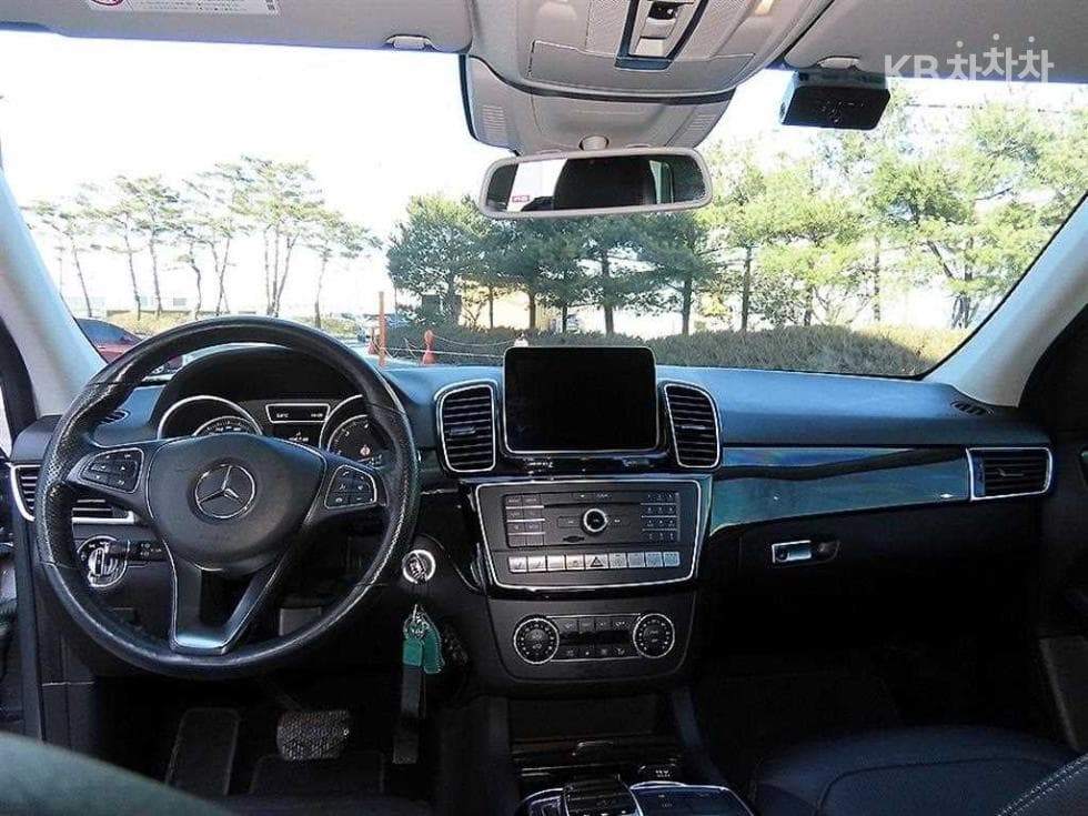 Mercedes-Benz GLE(W166)350 d 4Matic Standard - 7