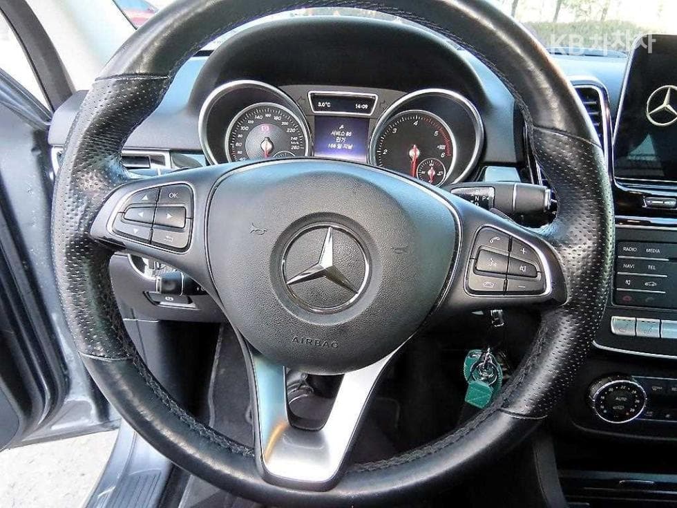 Mercedes-Benz GLE(W166)350 d 4Matic Standard - 8