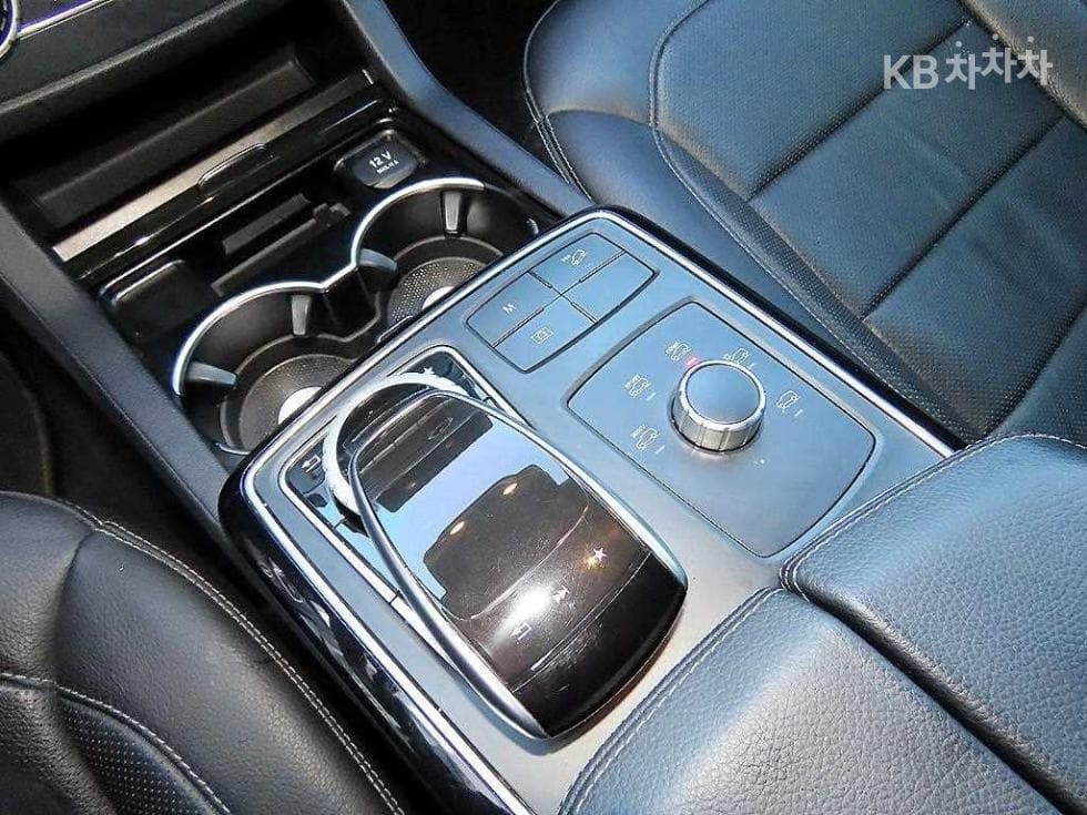 Mercedes-Benz GLE(W166)350 d 4Matic Standard - 11