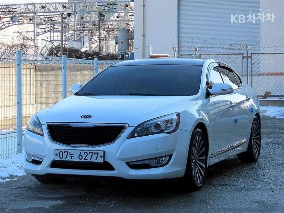 Kia 더 Prestige K7 LPI 3.0 Luxury - Image 1