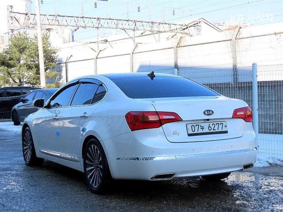 Kia 더 Prestige K7LPI 3.0 Luxury - 3