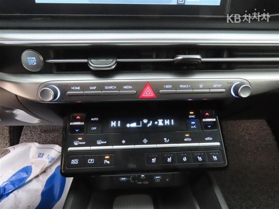 Хюндай Ди Всеново Grandeur (Azera)2.5L бензин 2WD Premium - 17