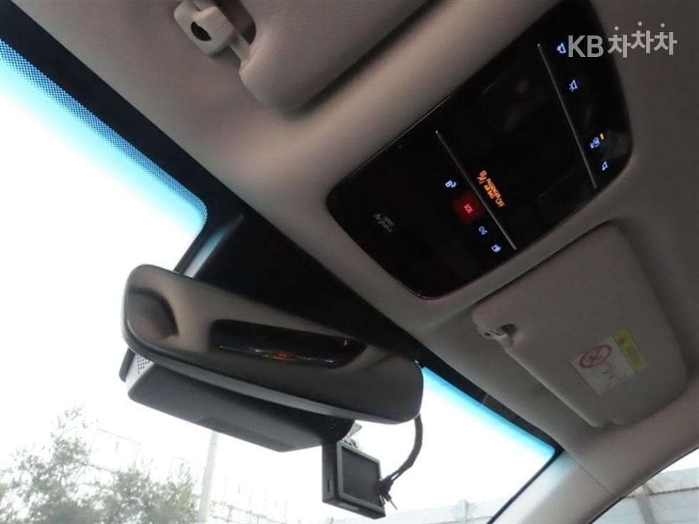 Хюндай Ди Всеново Grandeur (Azera)2.5L бензин 2WD Premium - 18