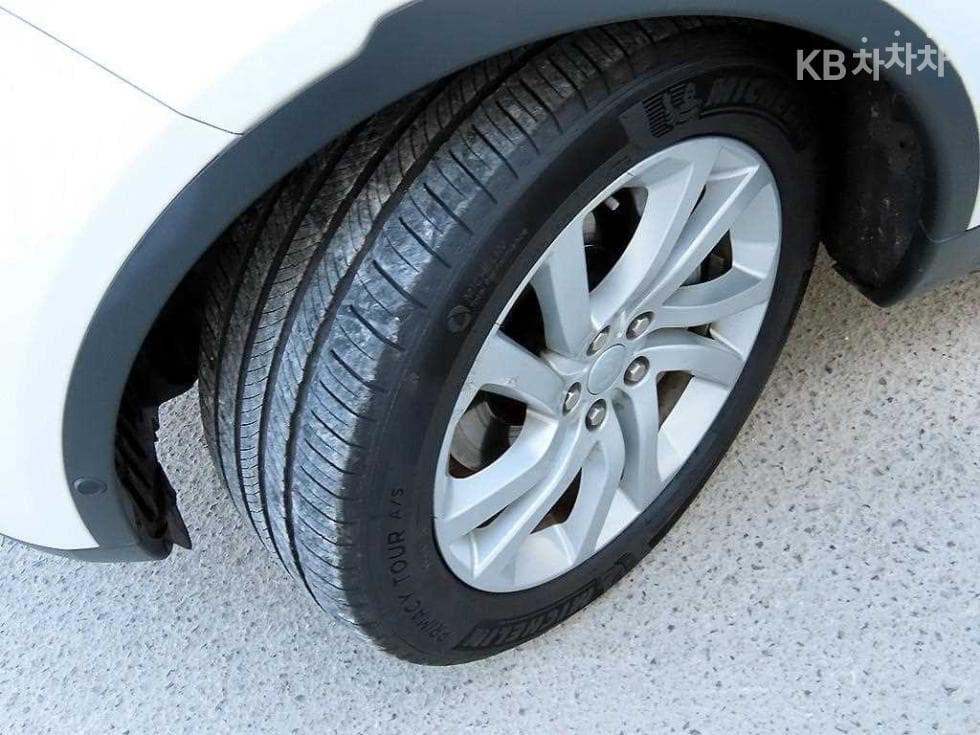 Land Rover 디스커버리53.0 TD6 HSE - 20