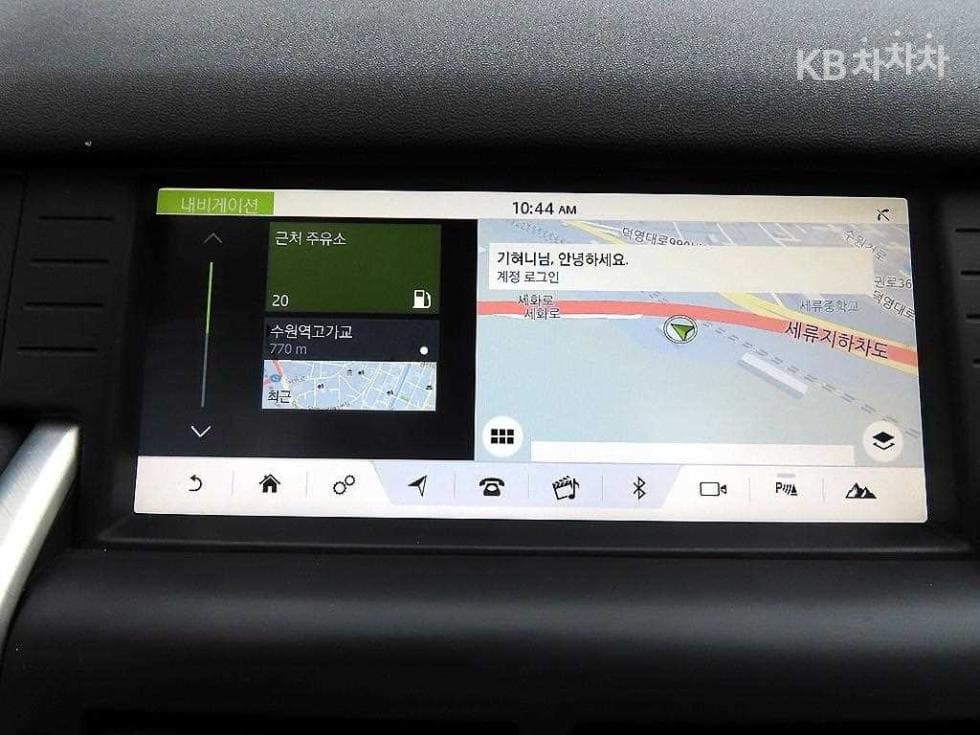 Land Rover 디스커버리 스포츠2.0 TD4 HSE Luxury - 13
