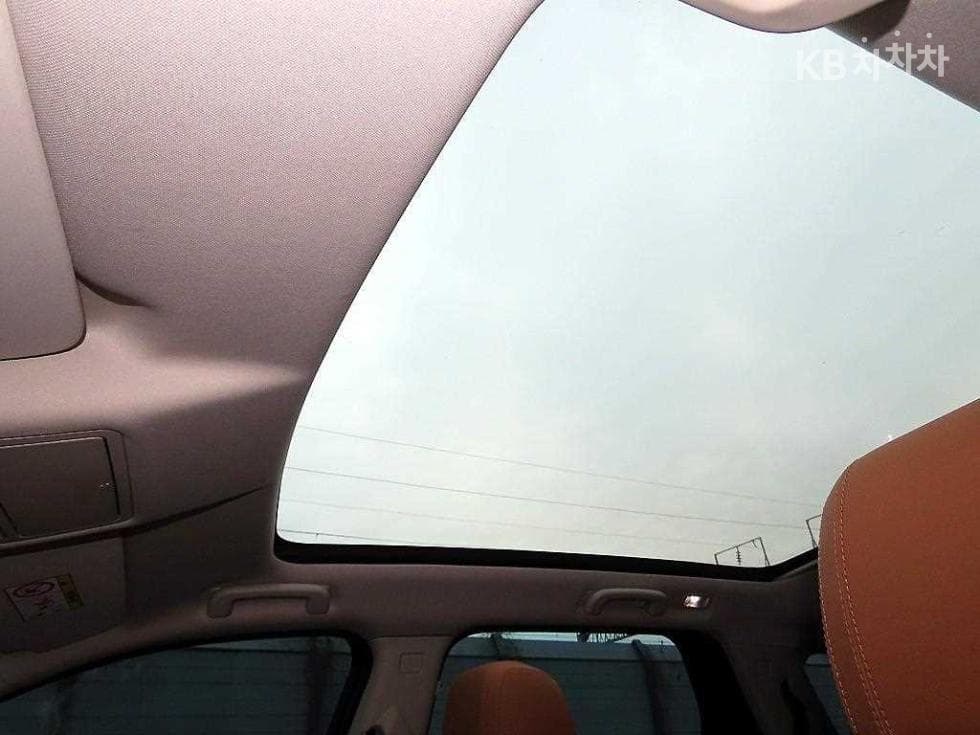 Land Rover 디스커버리 스포츠2.0 TD4 HSE Luxury - 18