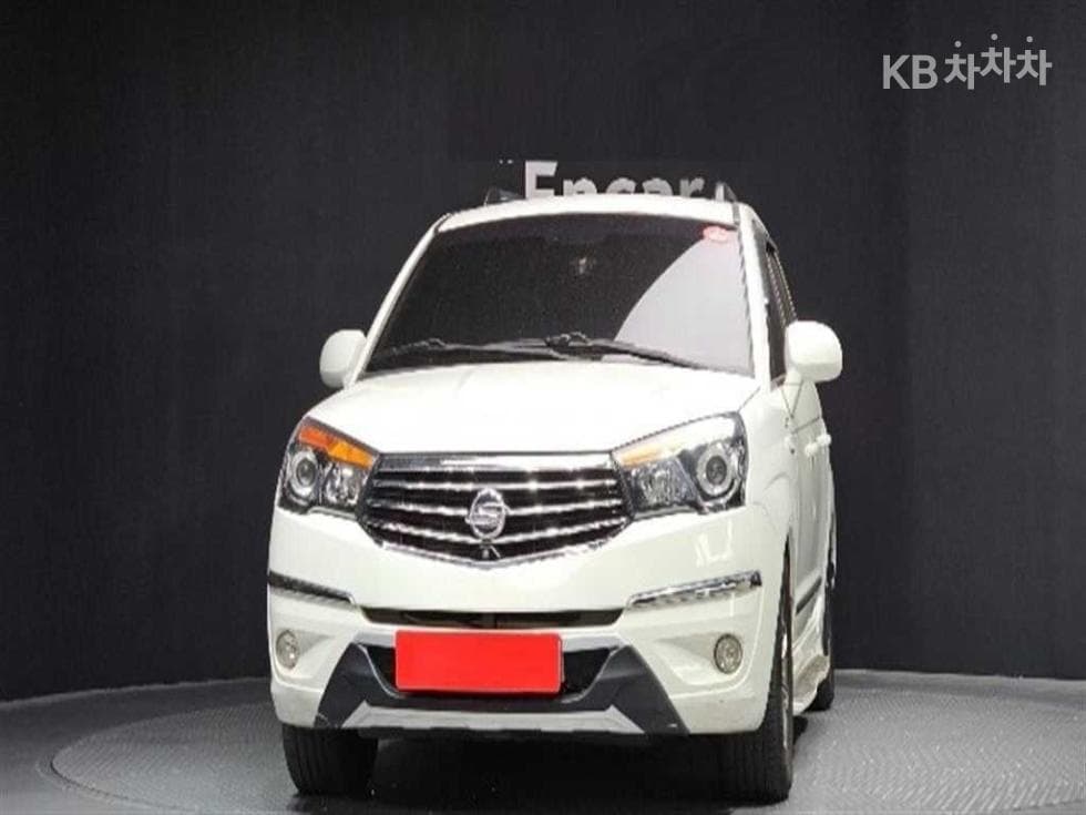KG Mobility 코란도 투리스모9-seater 4WD TX