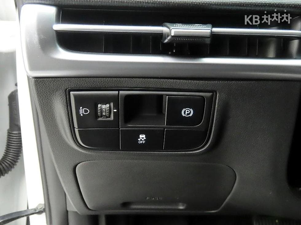 Хюндай The New (фейслифт) Туксон(NX (Lexus SUV)4)Бензин 1.6T 4x4 Modern - 12