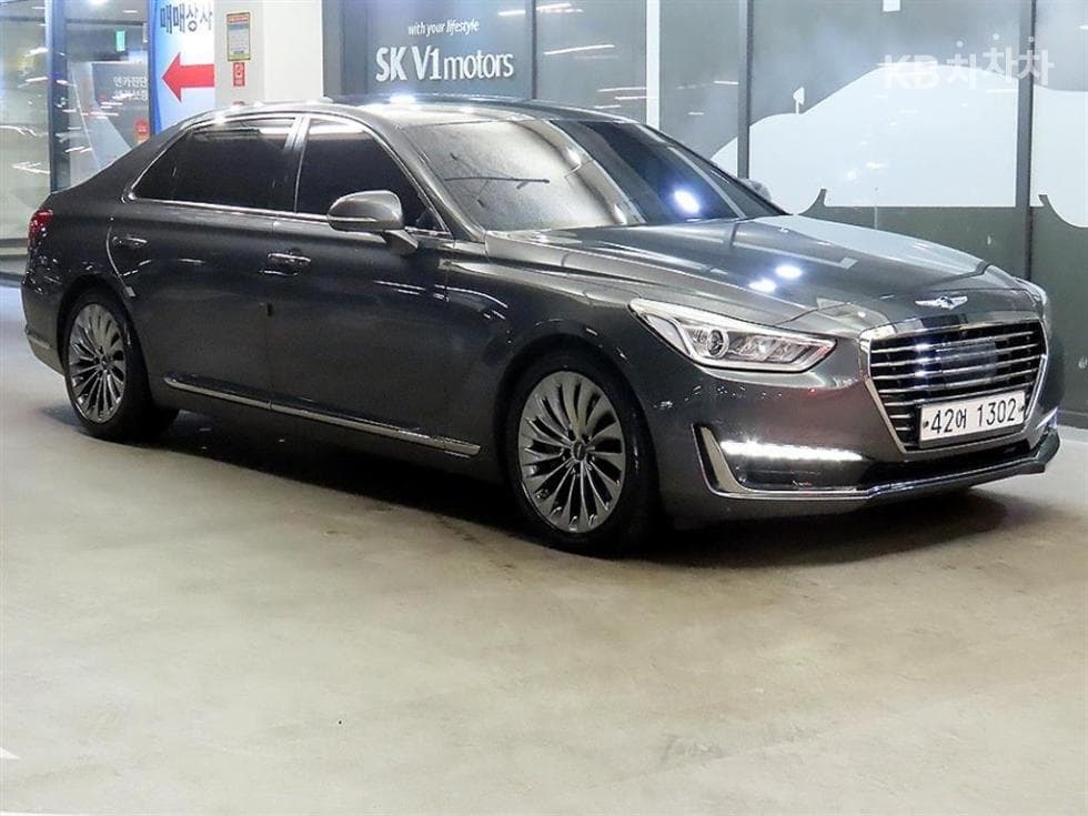 Genesis EQ900 5.0 GDI AWD Prestige - Image 1