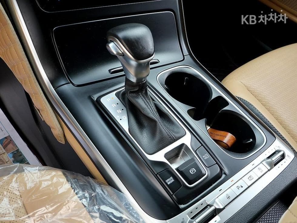 Kia Carnival 4th generationD2.2 9-seater Prestige - 7