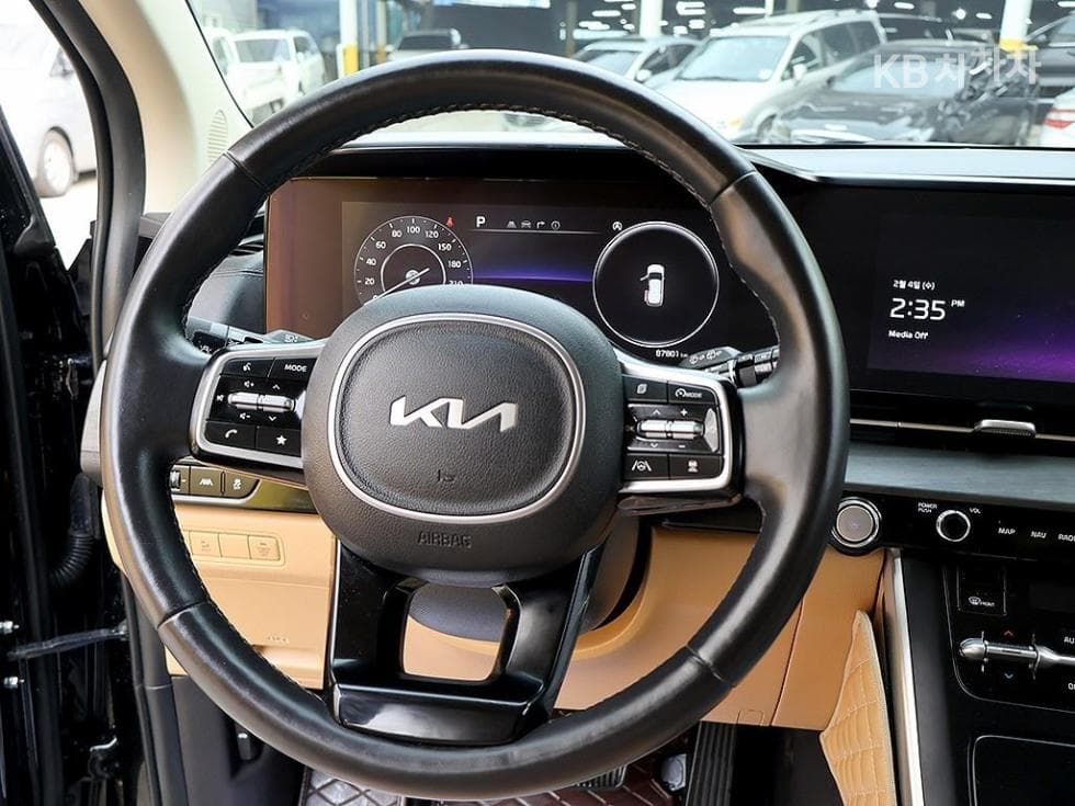 Kia Carnival 4th generationD2.2 9-seater Prestige - 8