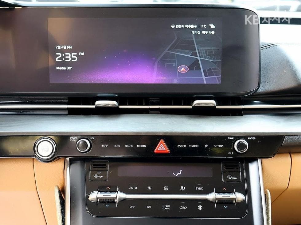 Kia Carnival 4th generationD2.2 9-seater Prestige - 9