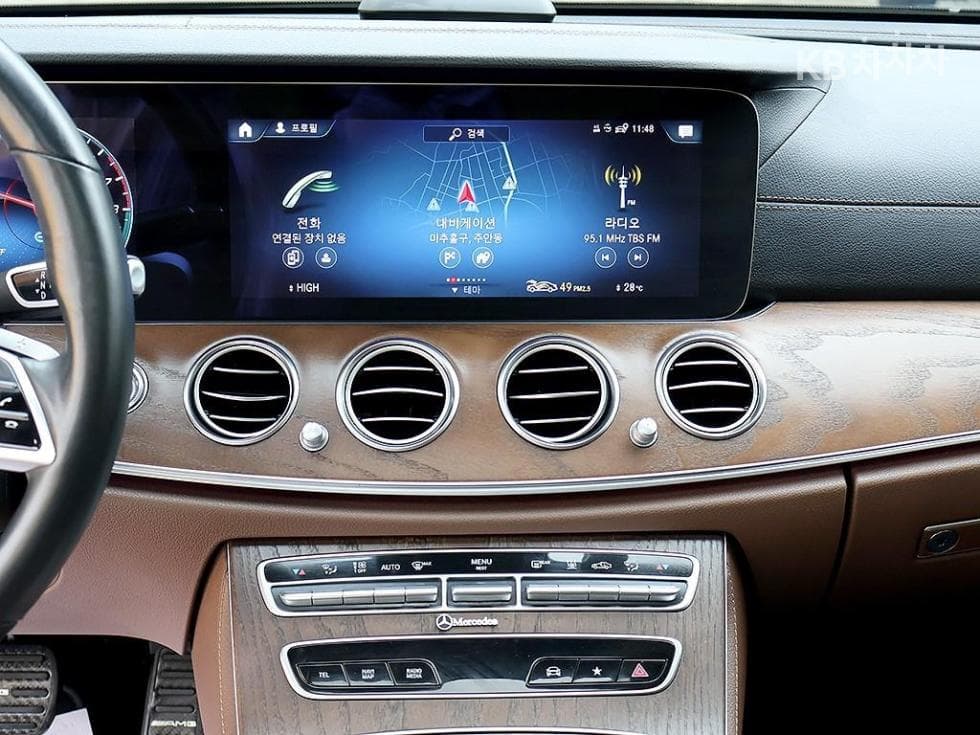 Mercedes-Benz E-Class (W213)E300e 4MATIC Exclusive - 9