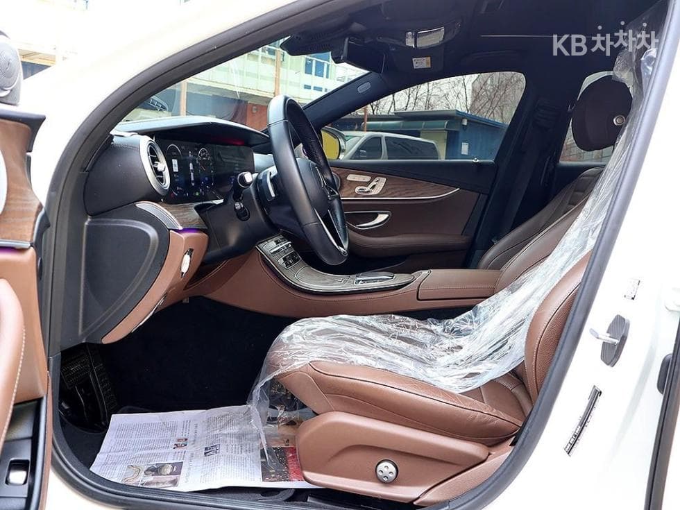 Mercedes-Benz E-Class (W213)E300e 4MATIC Exclusive - 11