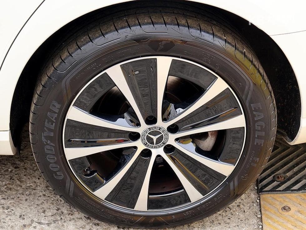 Mercedes-Benz E-Class (W213)E300e 4MATIC Exclusive - 19