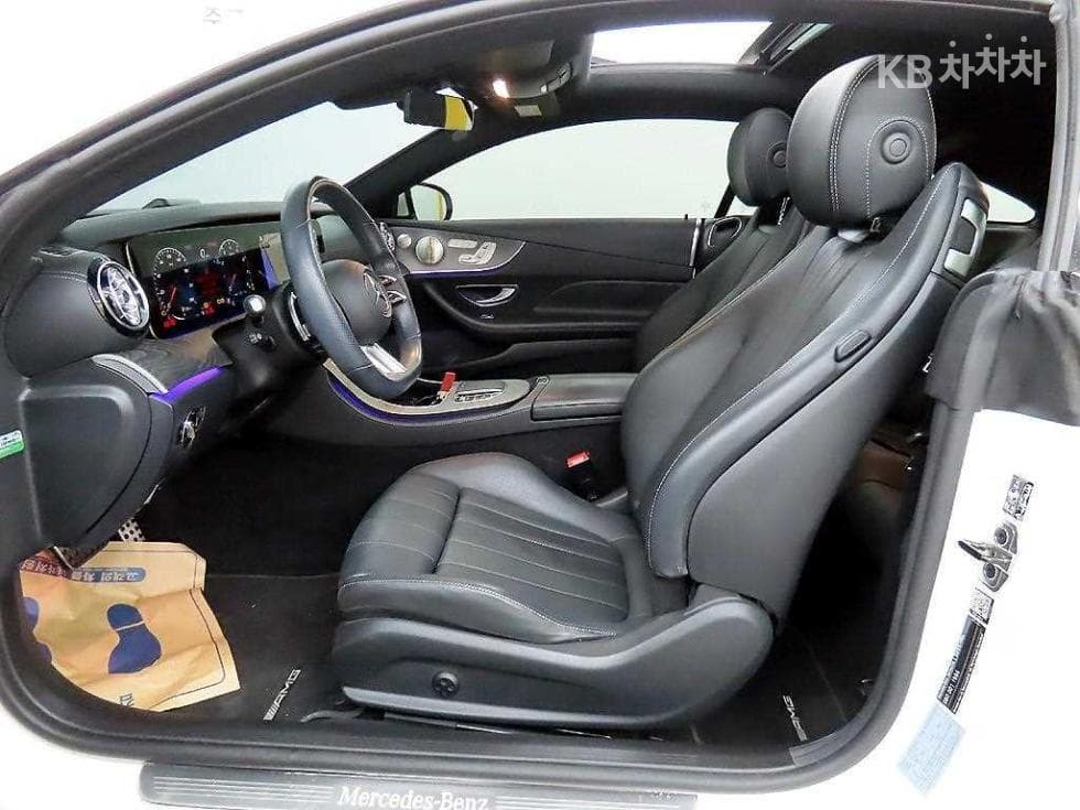 Mercedes-Benz E-Class (W213)E450 4MATIC Coupe Standard - 5