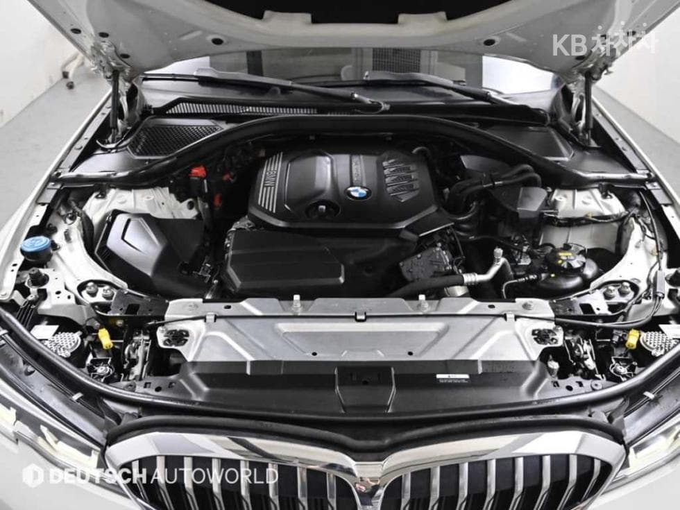 BMW 3 Series (G20)320d M Sport Package - 6