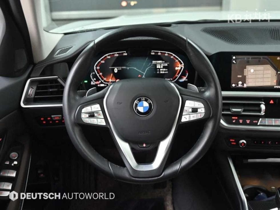 BMW 3 Series (G20)320d M Sport Package - 13