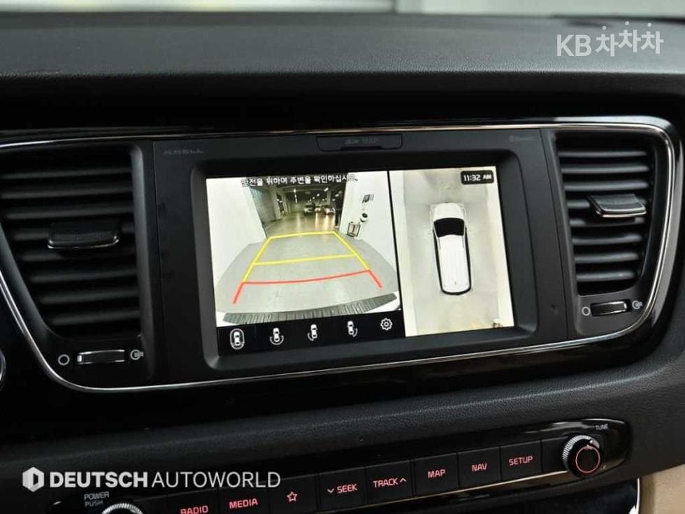 Киа The New (фейслифт) КанивалВисок Лимузин (Канивал) 2.2 Дизел 7-местен (Лимузин) President - 17