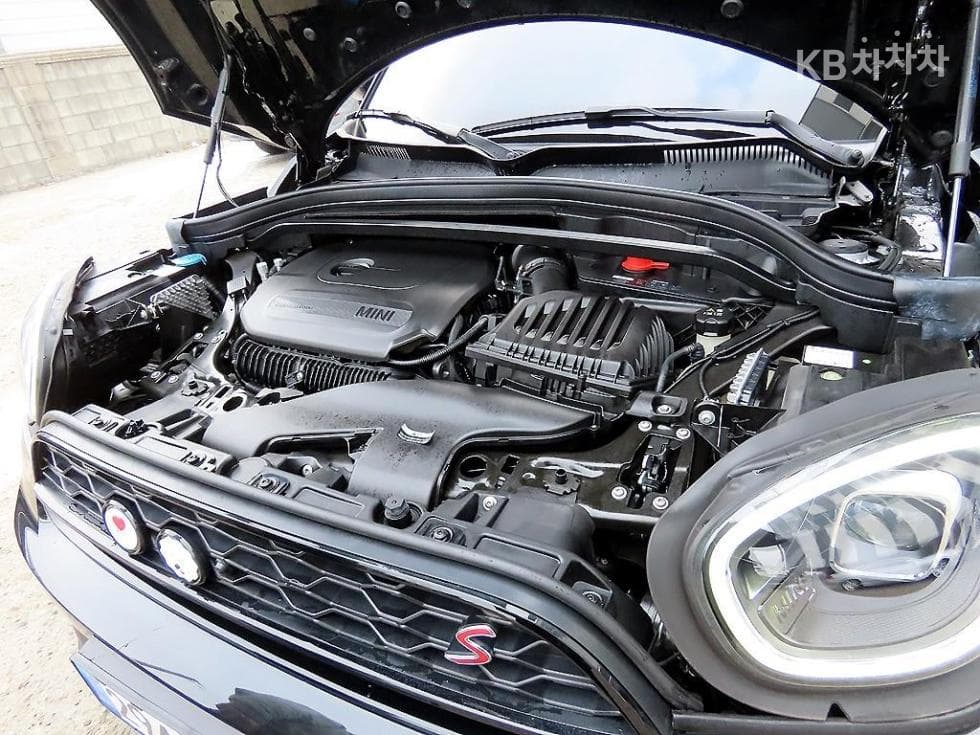 Mini Countryman (F60)2.0 Cooper S All4 T1 - 19