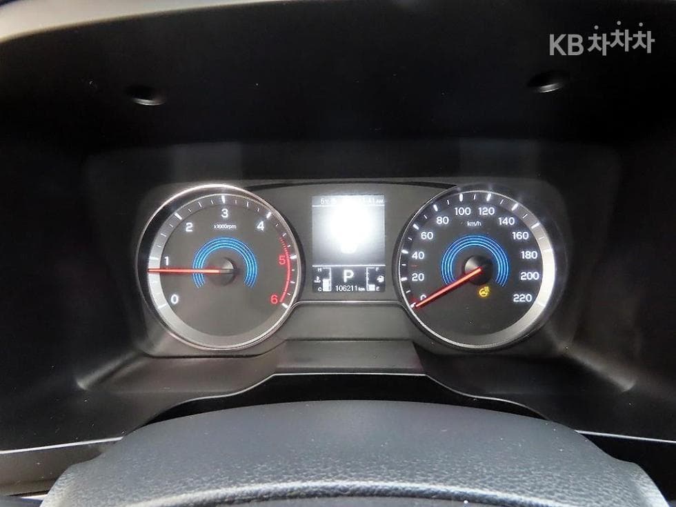 KG Mobility 뷰티플 코란도1.5 GDi Turbo 2WD C5 Plus - 8