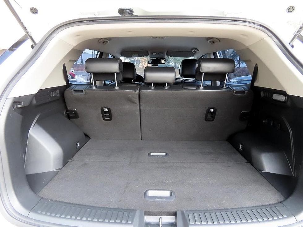 KG Mobility 뷰티플 코란도1.5 GDi Turbo 2WD C5 Plus - 17