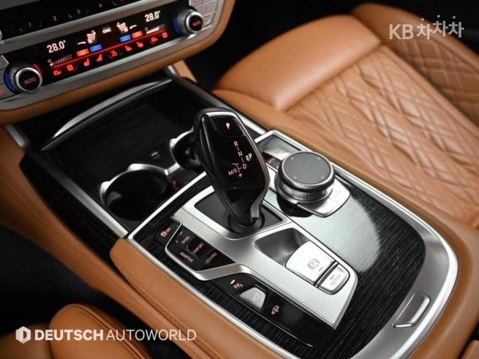 BMW 7시리즈 (G11)740i sDrive Design Pure Excellence - 9