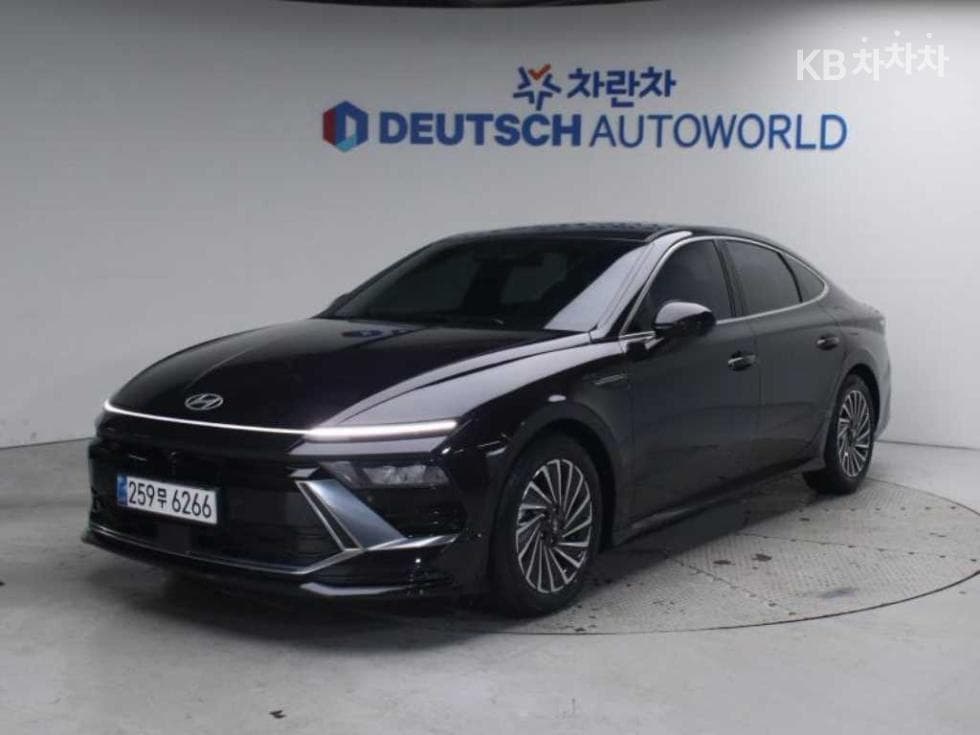 Hyundai Sonata The Edge (Sonata facelift) Hybrid(DN8) 2.0 HEV Exclusive - Image 1