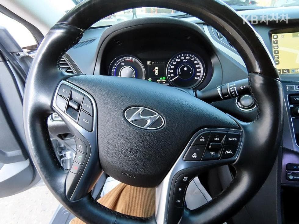 Hyundai Grandeur (Azera) HybridPremium - 8