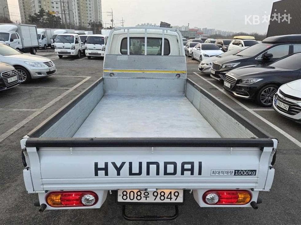 Hyundai Porter 2Extra Long Super Cab CRDi DLX Standard - 5