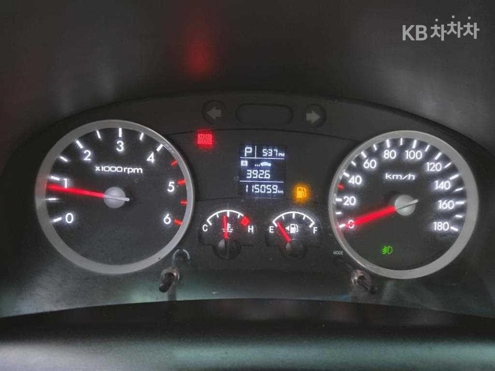 Hyundai Porter 2Extra Long Super Cab CRDi DLX Standard - 6