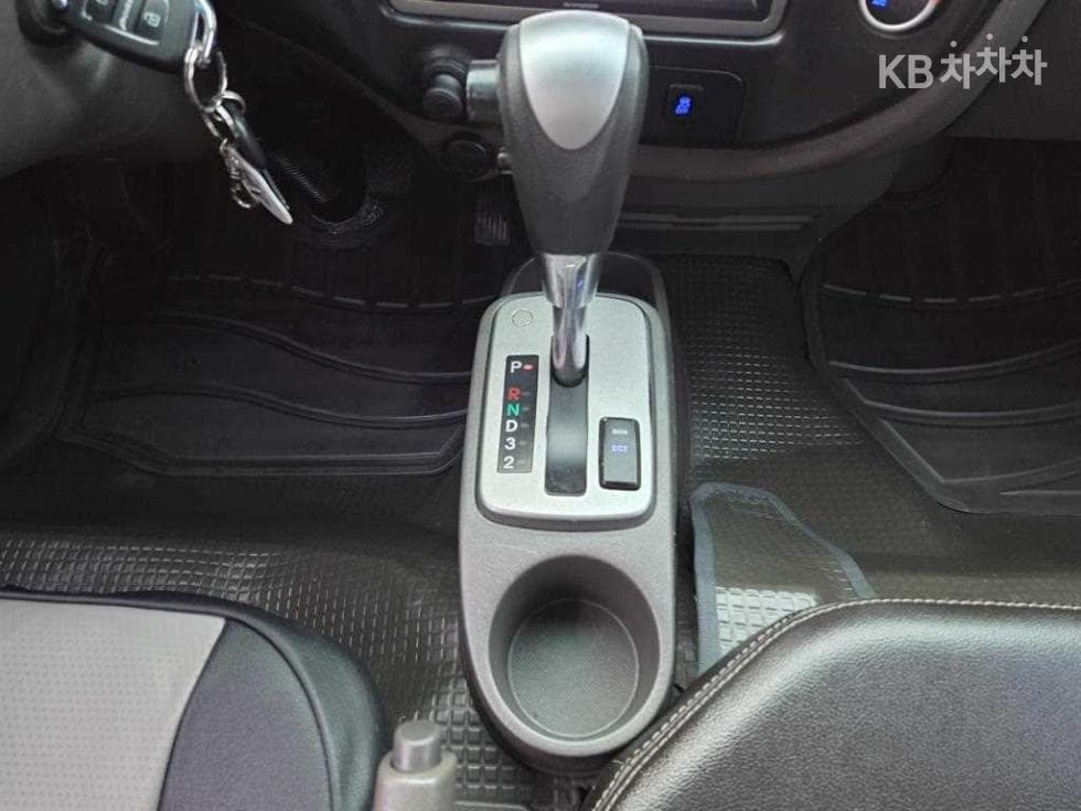 Hyundai Porter 2Extra Long Super Cab CRDi DLX Standard - 7