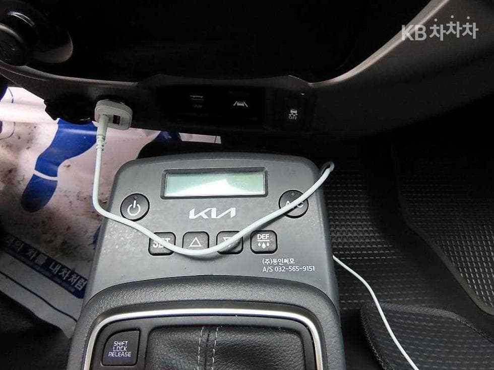 Kia The New (facelift) Bongo 3 (light truck)LPG 냉동Top (Cargo)차 1 Ton Standard King Cab Extra Long GL - 14