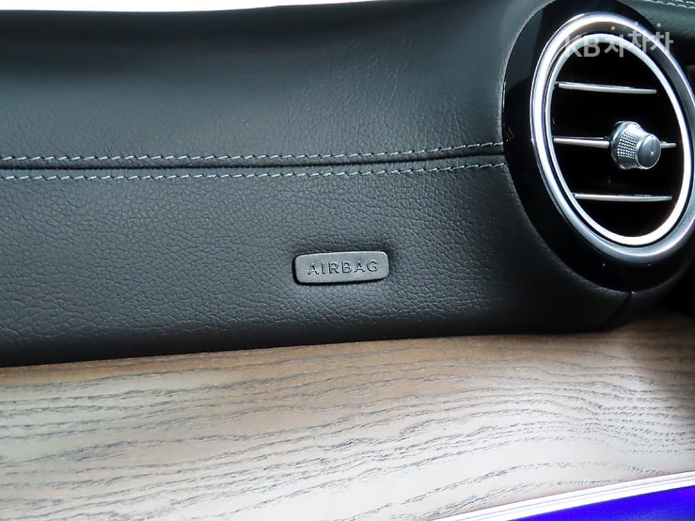 Mercedes-Benz E-Class (W213)E250 Exclusive - 15
