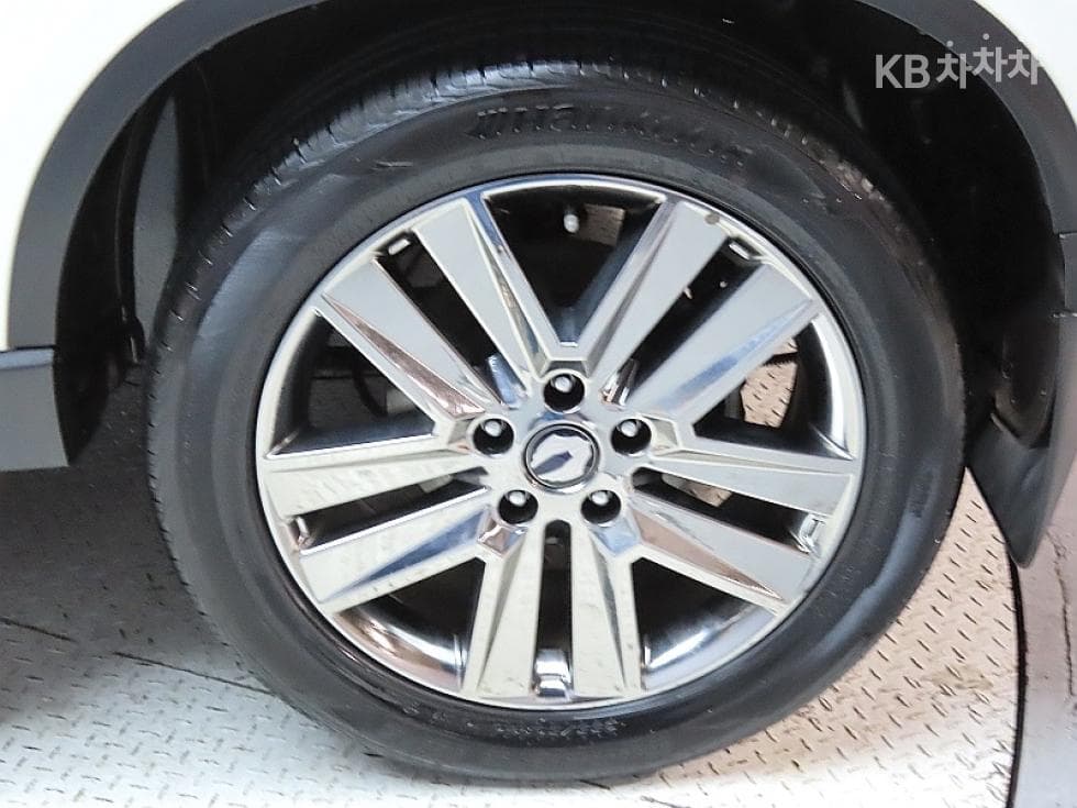 КейДжи Мобилити Rexton 스포츠2.2 4x4 Престиж Специал (специален признак/издание) - 20