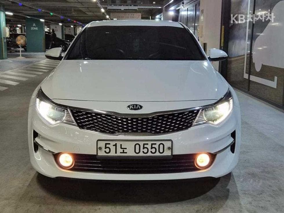 Kia K5 Second generation2.0 Gasoline MX Prestige - 2