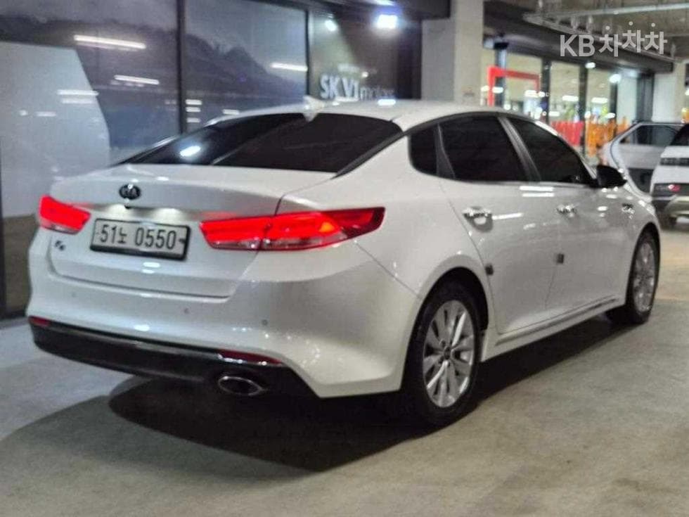 Kia K5 Second generation2.0 Gasoline MX Prestige - 4